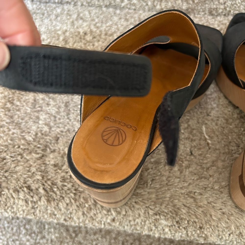 Cocolico Varick Platform Leather and Wood Sandals. Limited puzzle wood series - Picture 6 of 12